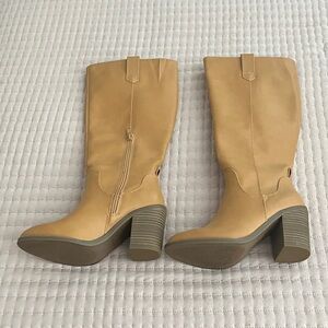 Tan Knee-High Women's Boots